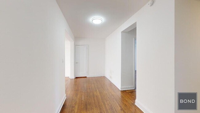 Building Photo - 20 Fifth Avenue