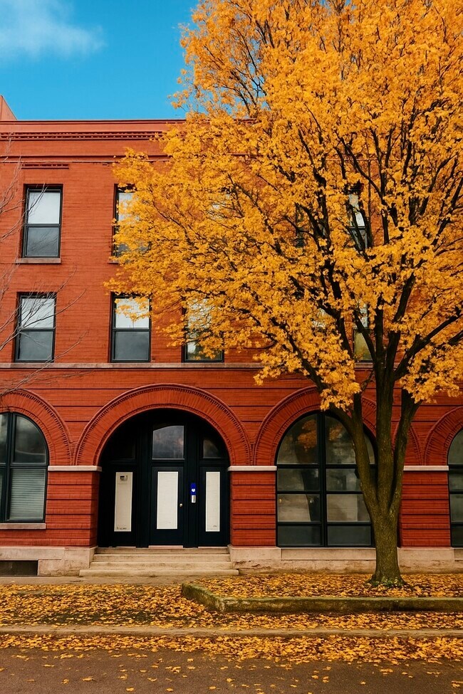 Primary Photo - 1707 N Paulina St