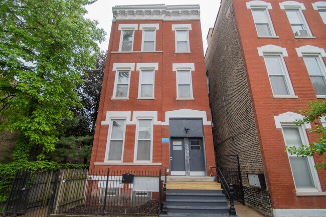 Primary Photo - 1475 W Huron St
