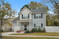 Building Photo - 3026 Peronne Ave