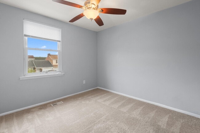 Building Photo - 6420 Thomas Paine Ct