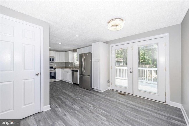 Building Photo - 12284 Bandera Ln