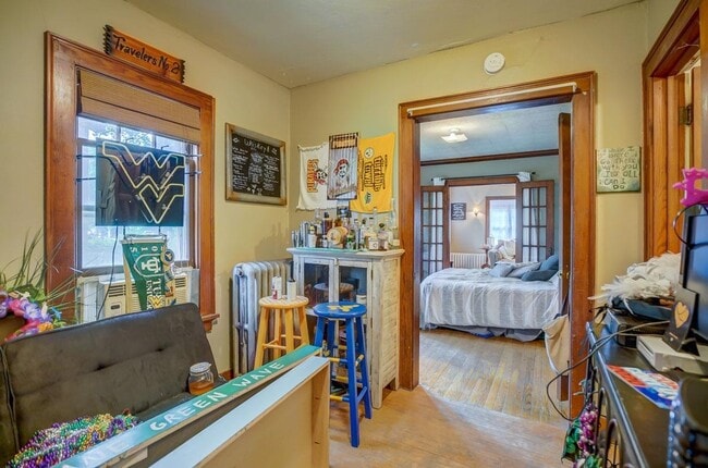 Building Photo - 2652 Milwaukee St