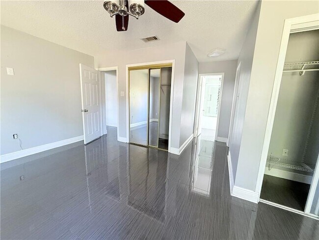 Building Photo - 1132 Indigo Ct