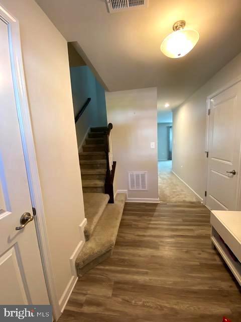 Building Photo - 309 Landing Dr
