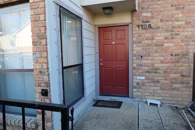 Building Photo - 6646 E Lovers Ln