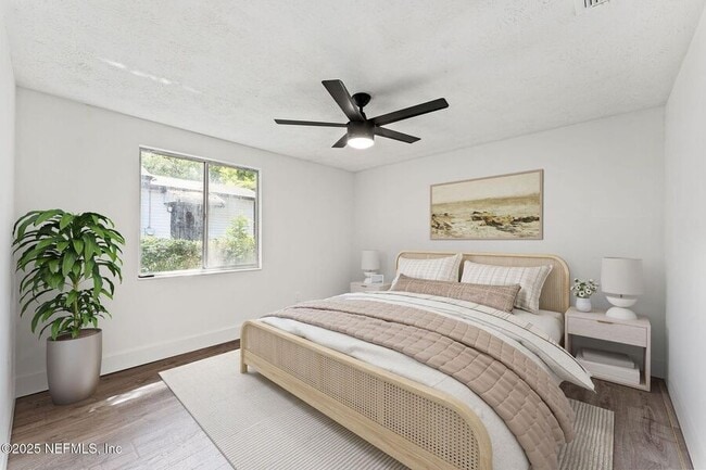 Building Photo - 2348 Sherrington St