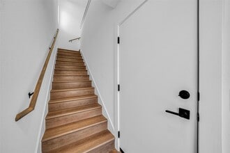 Building Photo - 1601 Mustang Dr