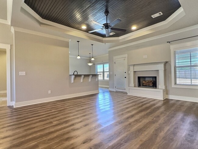 Building Photo - For Rent - Highly Desirable Summerfield, D...
