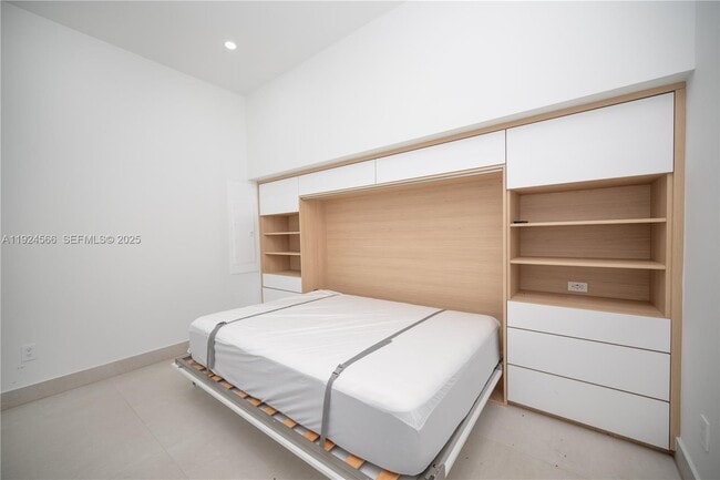 Building Photo - 8842 NW 161st Terrace