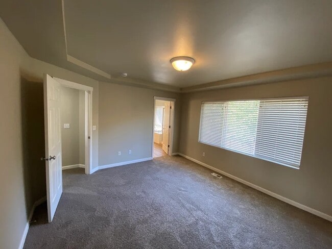 Building Photo - 6450 62nd St Ct W
