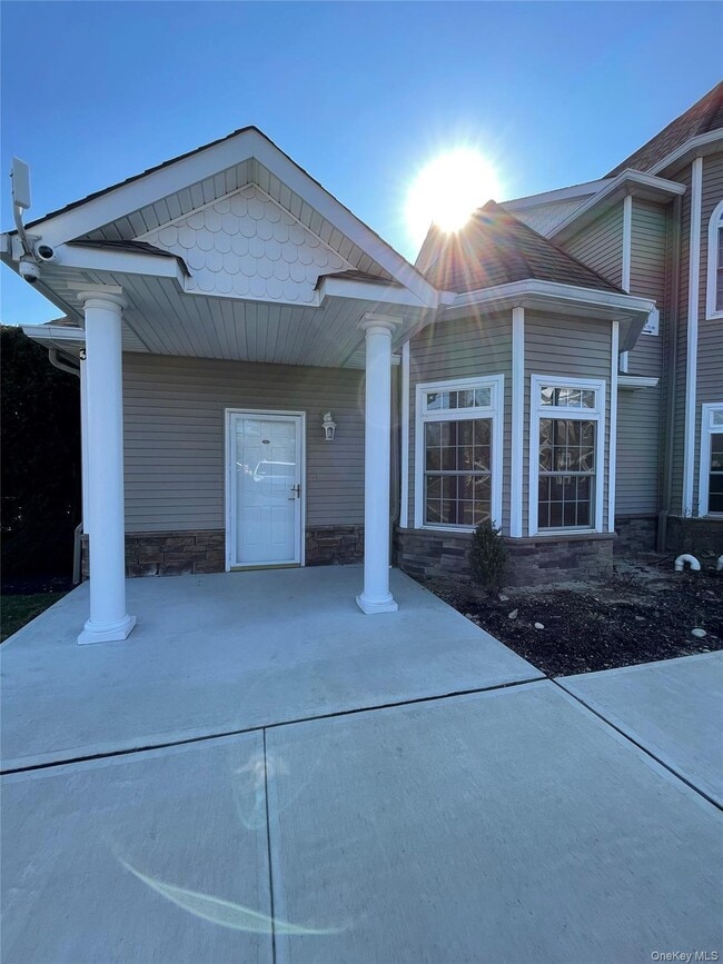 Building Photo - 75 Jacqueline Way