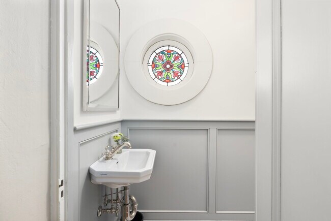 Building Photo - 89 Gibbs Ave