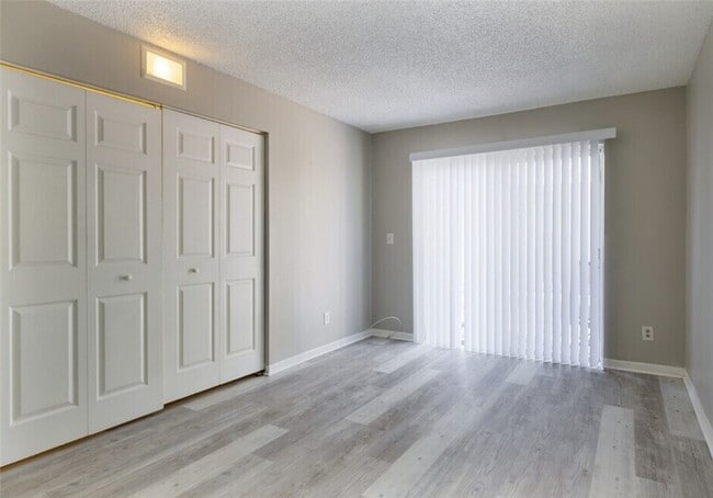 Building Photo - 1587 40th Ave