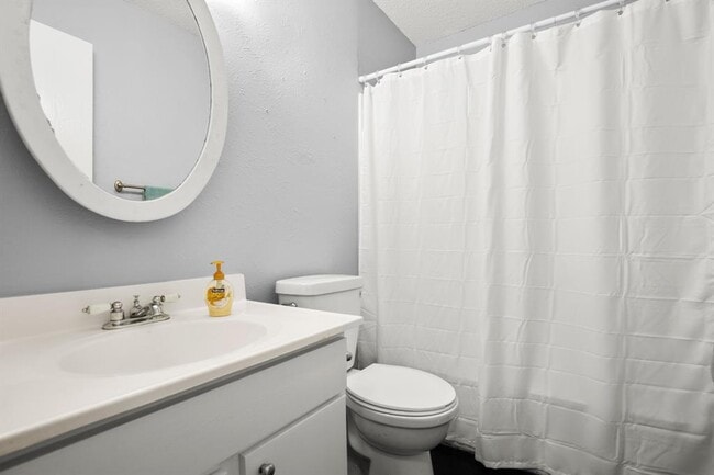 Building Photo - 4702 Gray Fox Dr