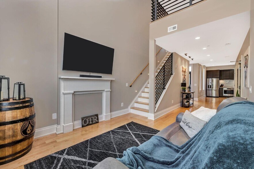 Living Room - 131 W 15th St