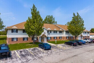 Building Photo - Modern Apartments Available Now!