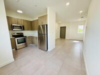 Building Photo - 1295 W 69th St