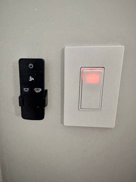 Building Photo - 328 E Livingston St