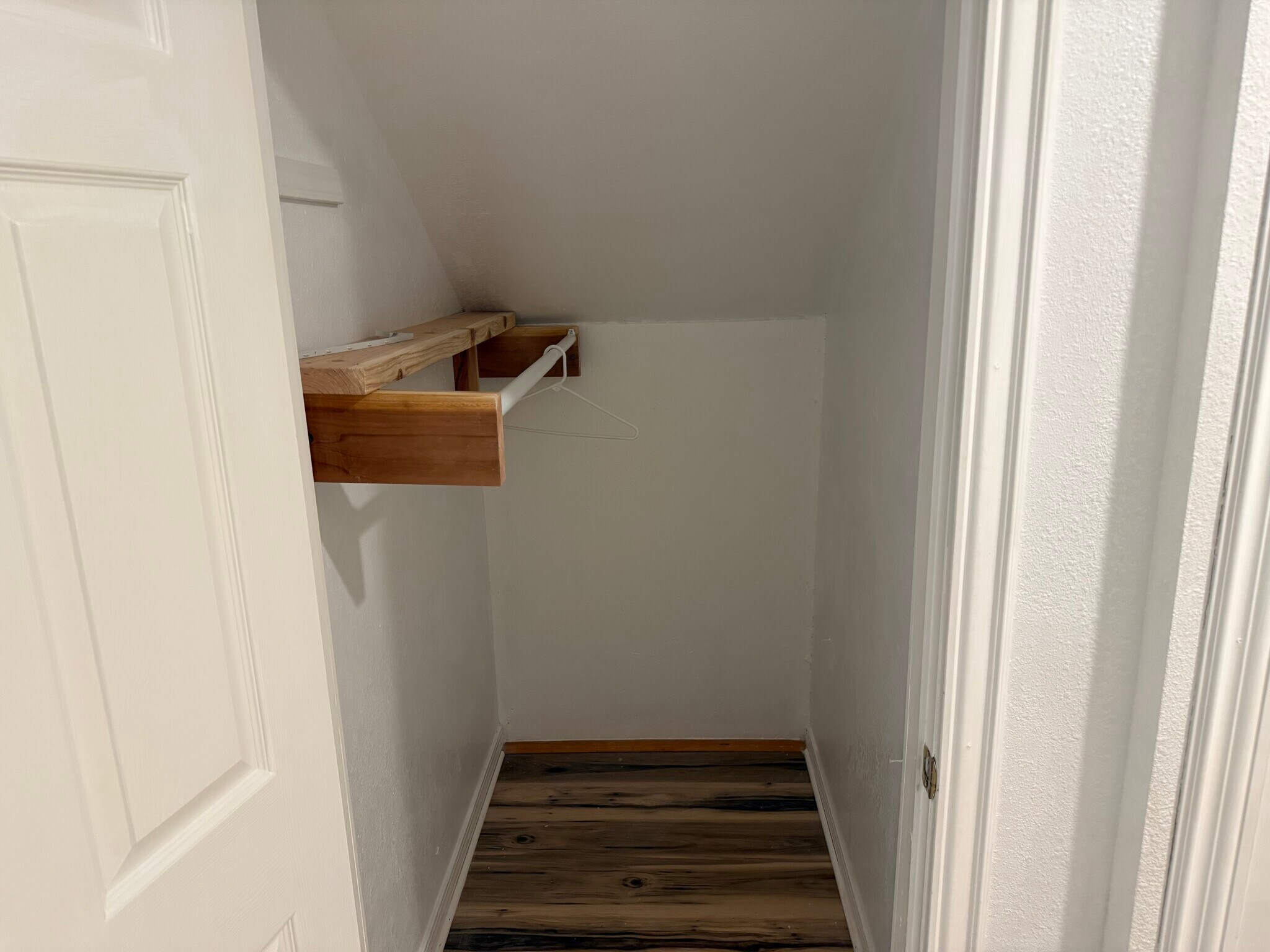 Building Photo - 6085 Fescue Dr