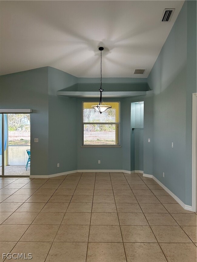 Building Photo - 19933 Lake Vista Cir