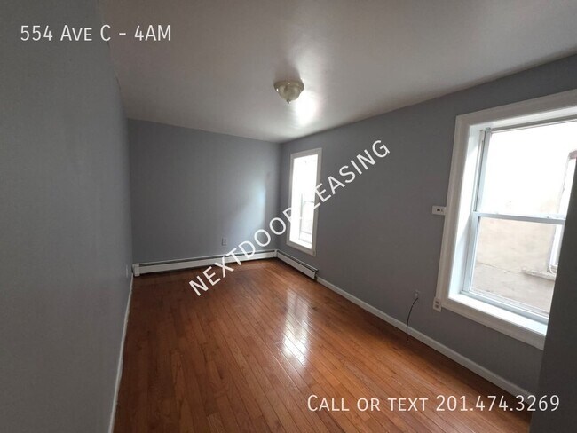 Building Photo - 554 Avenue C