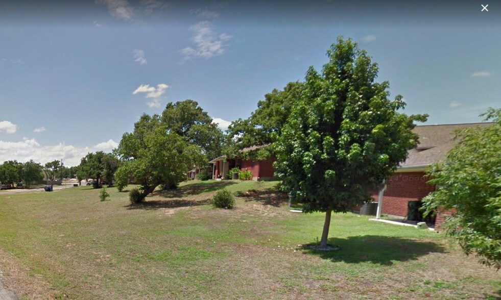 Building Photo - 2249 Ridgeview Dr
