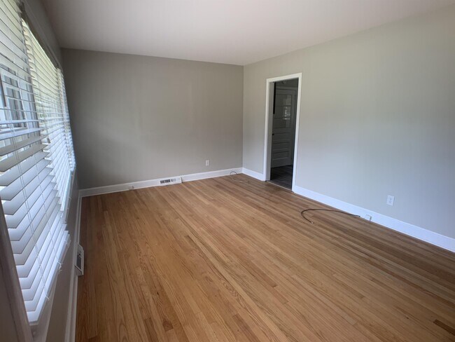 Building Photo - 1714 McHenry Ave