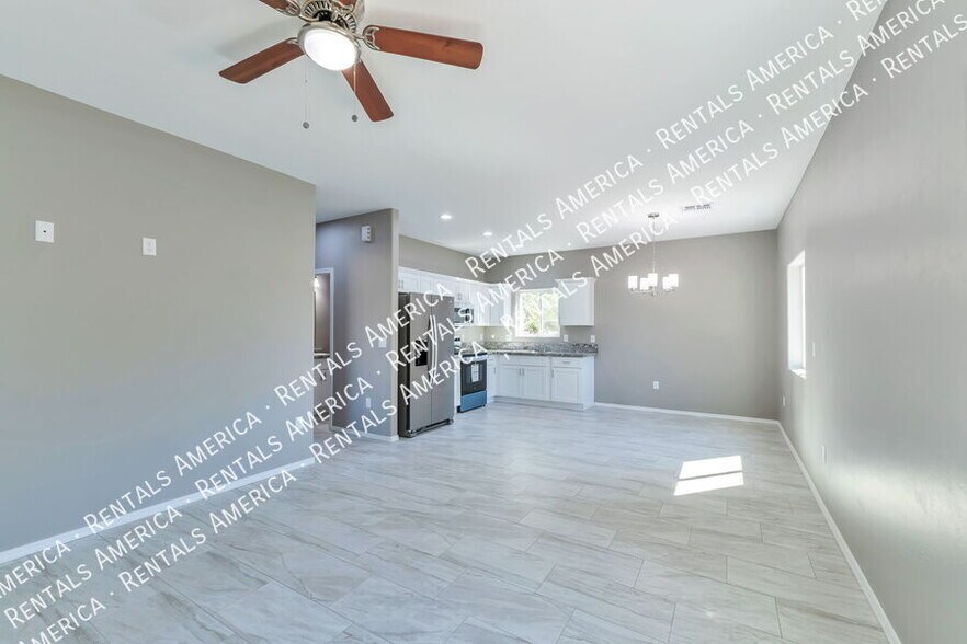 Primary Photo - 1625 N Mountain View Ave