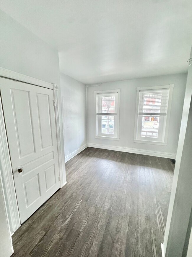 Building Photo - 1410 W Turner St