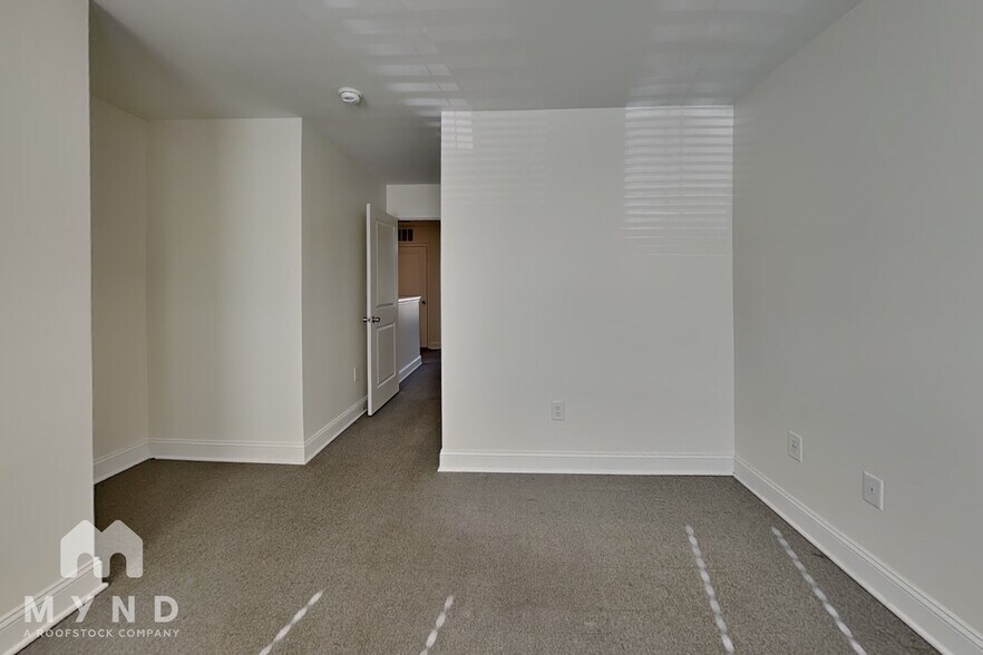 Building Photo - 2408 Eagle Creek Ct