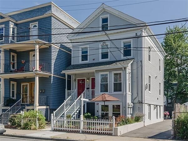 Building Photo - 5 Vinal Ave