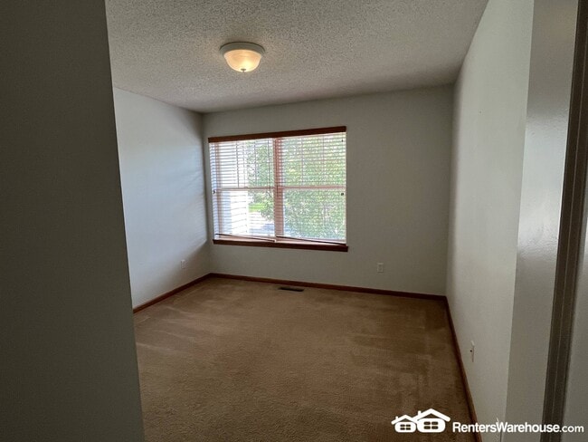 Building Photo - 17058 Embers Ave