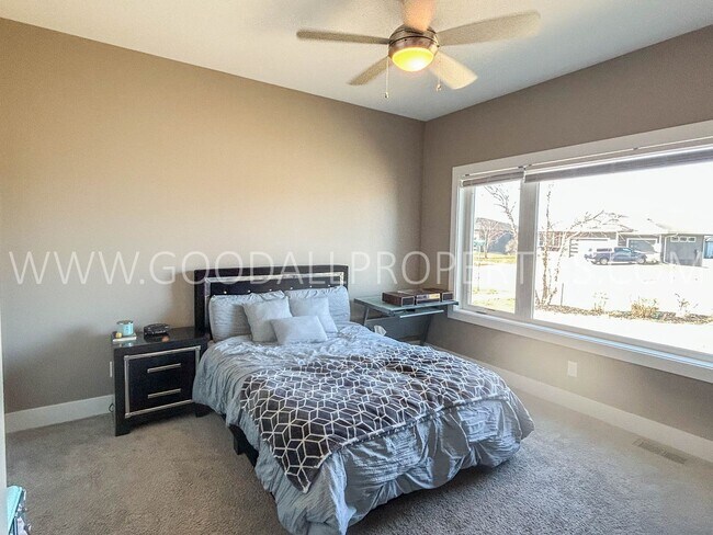 Building Photo - Modern 4 bedroom ranch in Waukee on a corner lot!