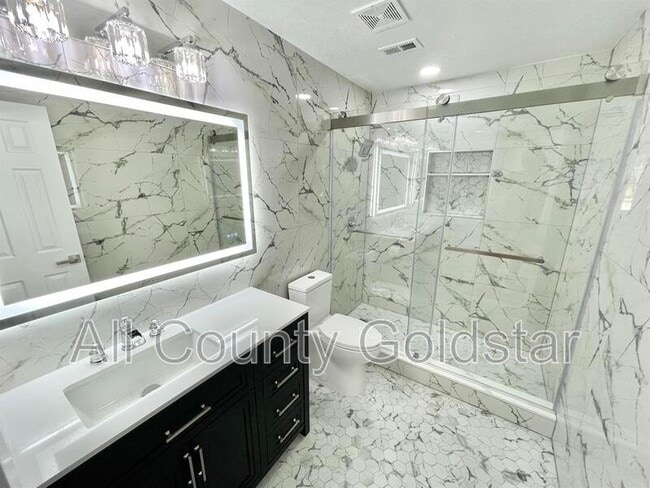 Building Photo - 162 Ott Cir