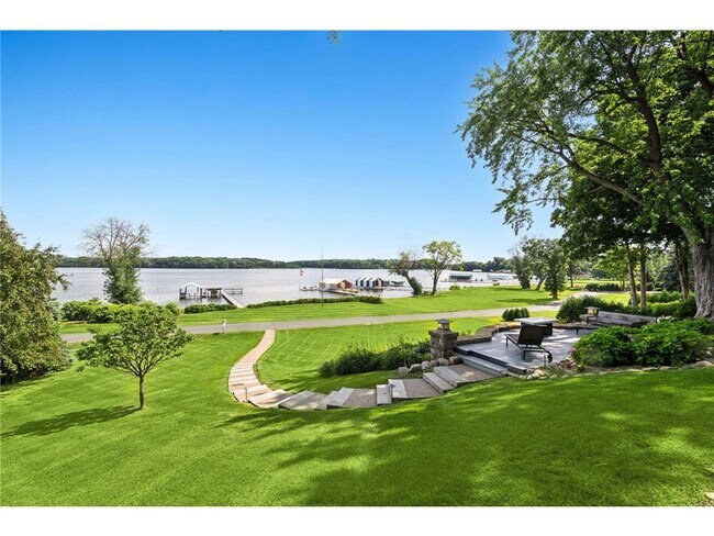 Building Photo - 2462 Lafayette Rd