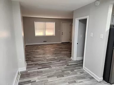 Building Photo - 3 Bedroom County Home