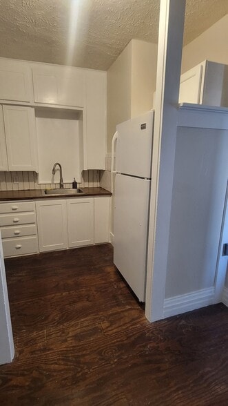 Building Photo - 4829 Calvert St