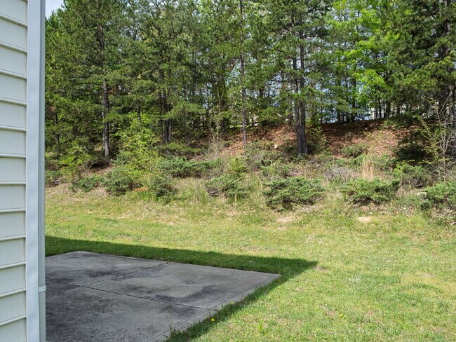 Building Photo - 1030 Boxelder Ln