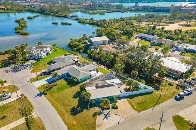 Building Photo - 503 Roberts Bay Dr