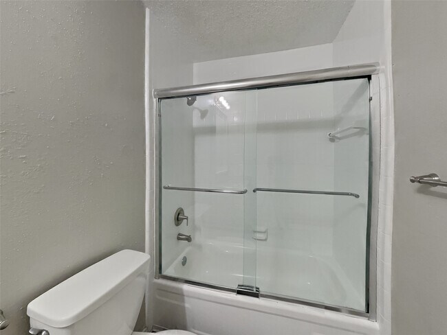 Building Photo - 15 S Drifting Leaf Ct