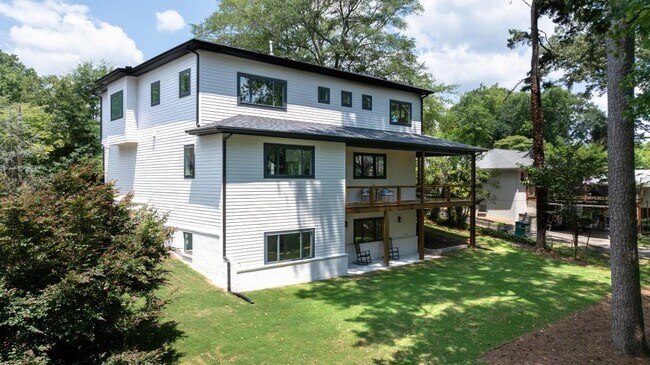 Building Photo - 2771 Guthrie St
