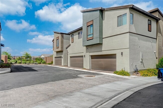 Building Photo - 9276 Desert Pearl Ave