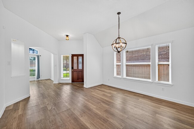 Building Photo - 16930 Creek Mountain Dr