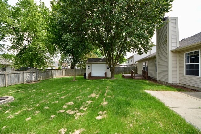 Building Photo - 9610 Claymore Dr