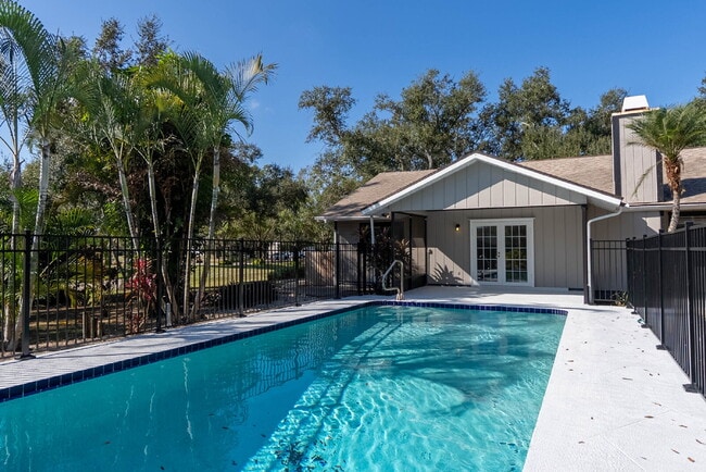 Building Photo - Country-Style Sarasota Living on a Full Acre - Pool Home with Oversized Workshop — Move-In Ready Now