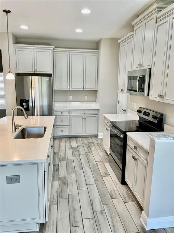 Building Photo - 30255 Southwell Ln