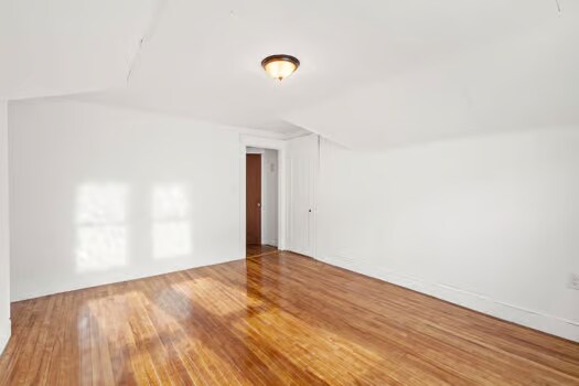 Building Photo - 9 Elmwood St