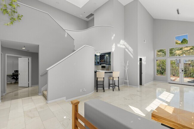 Building Photo - 6807 E Pinnacle Pointe