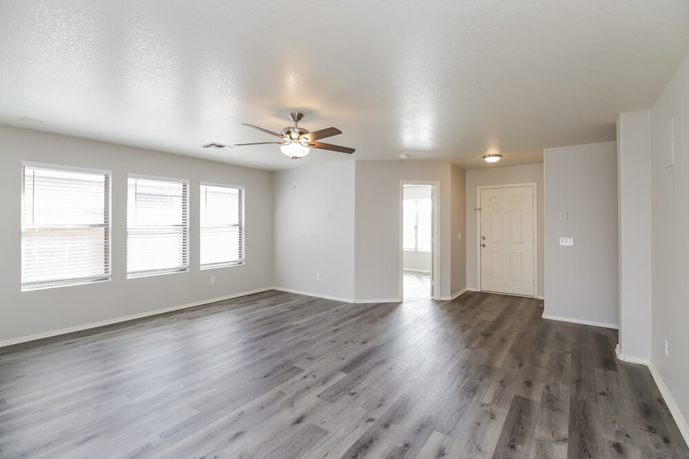 Building Photo - 10442 E Arcadia Ave